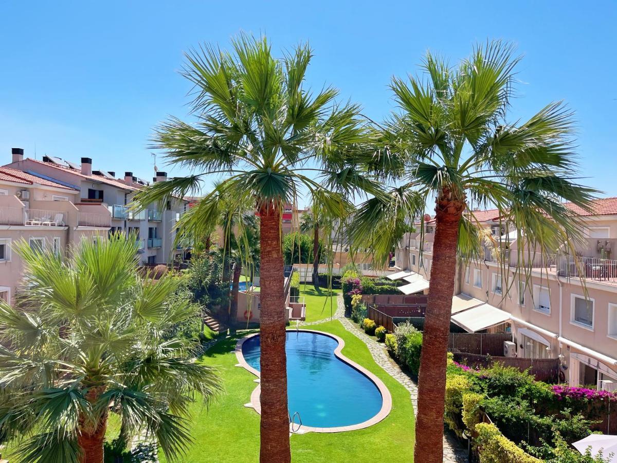 Cheerful Townhouse Center Sitges 5 Bedrooms Pool And Terrace Exteriör bild