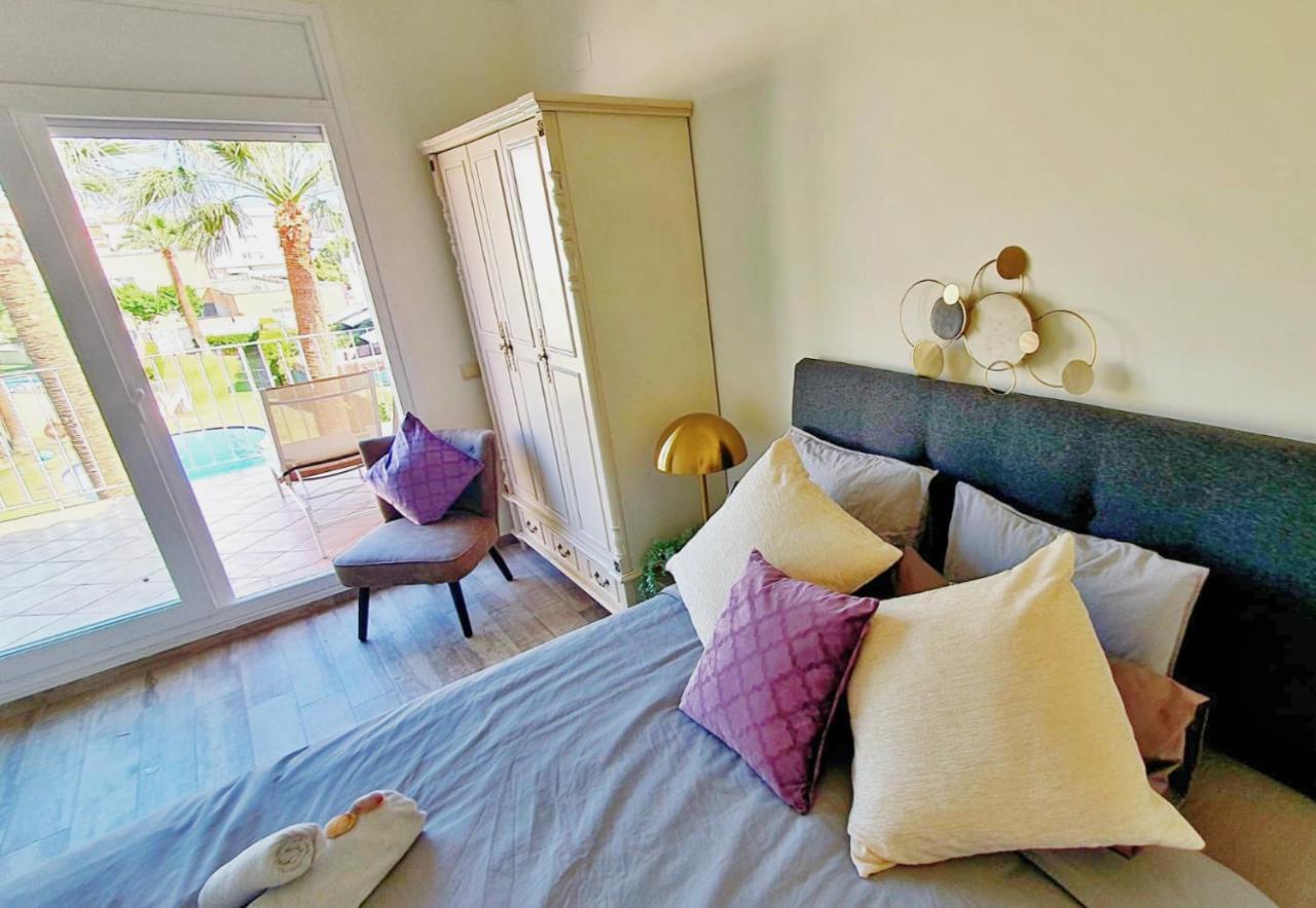 Cheerful Townhouse Center Sitges 5 Bedrooms Pool And Terrace Exteriör bild